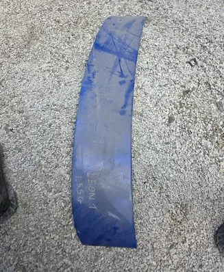 Seat Leon (1M) Rear window tailgate spoiler 1M6827933D