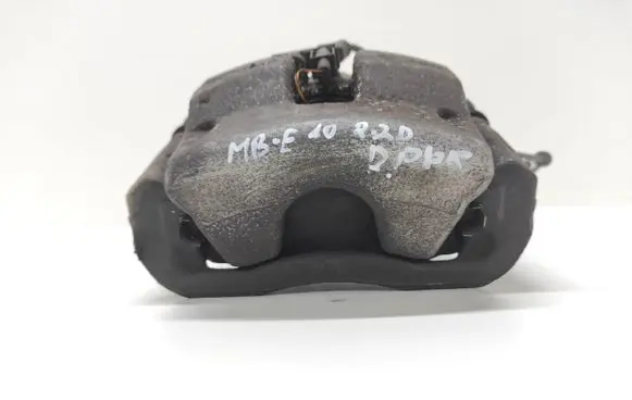 Mercedes-Benz E W212 Front brake caliper