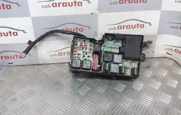 Ford Focus C-MAX Fuse module 3M5T14A067BB 3M5T14A142AB 518804000
