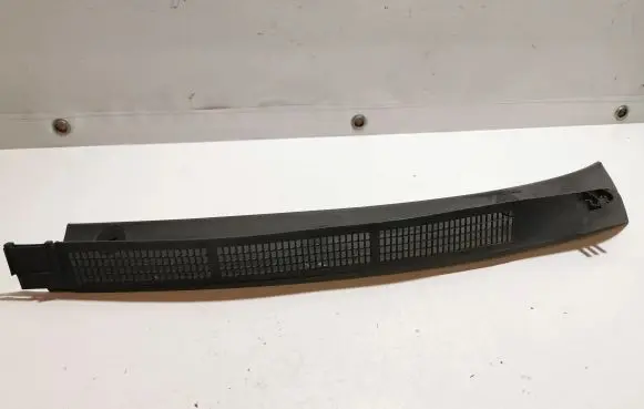 Audi 80 90 S2 B4 Wiper trim 893819403
