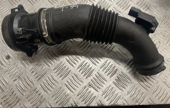 Audi A4 S4 B8 8K Air intake hose/pipe 059129615F 059129627L X446301