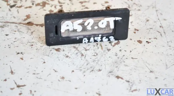 Volkswagen PASSAT B6 Number plate light 8T0943021