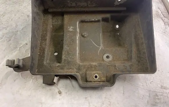 Opel Zafira A Battery tray 09132098