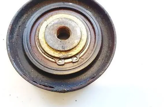 Toyota Corolla Verso AR10 Belt tensioner pulley 