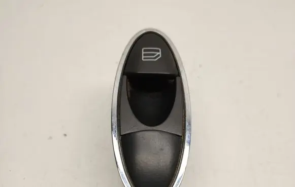 Mercedes-Benz CLS C219 Electric window control switch A2118219958