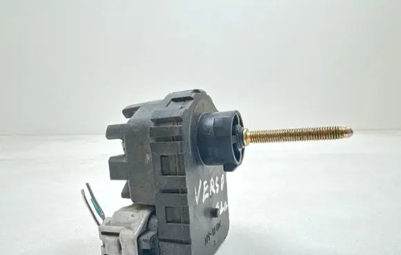 Toyota Corolla Verso E121 Headlight level adjustment motor 