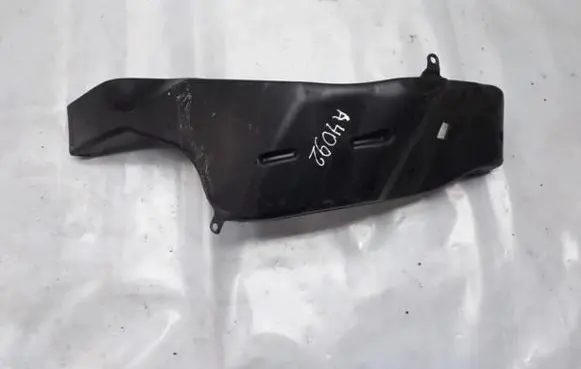 Audi A8 S8 D3 4E Air intake hose/pipe 4e1819803b