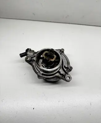 BMW 5 E60 E61 Vacuum pump 11667791232 7791232