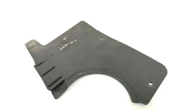 Center/middle under tray cover