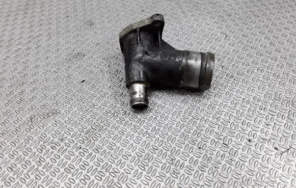 Mercedes-Benz E W211 Engine coolant pipe/hose A6422030131