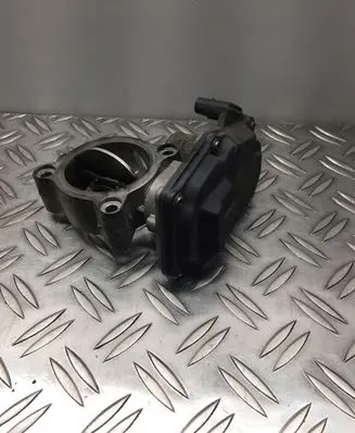 BMW 5 F10 F11 Throttle valve 7810752 13547810752