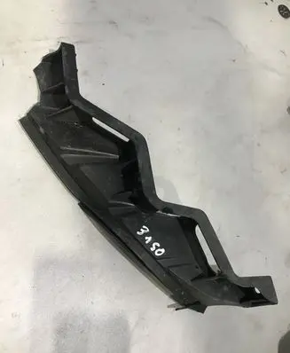 Volkswagen PASSAT B6 Front bumper mounting bracket 3C0807890