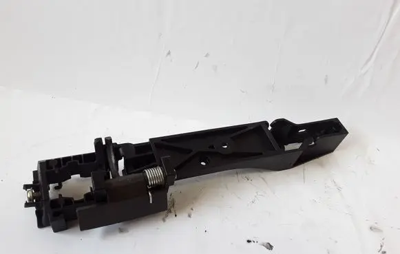 Infiniti FX Front door exterior handle/bracket NOCODE