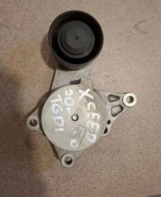 KIA Xceed Generator/alternator belt tensioner 2528104520