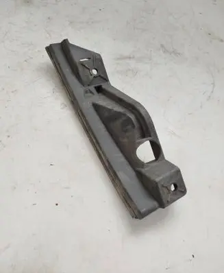 Volkswagen Touran I Front bumper mounting bracket 1T0807889A