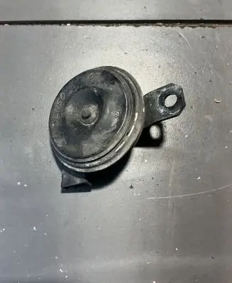 Toyota Aygo AB40 Horn signal 000026