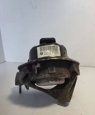 BMW 7 E65 E66 Engine mount bracket 6756093