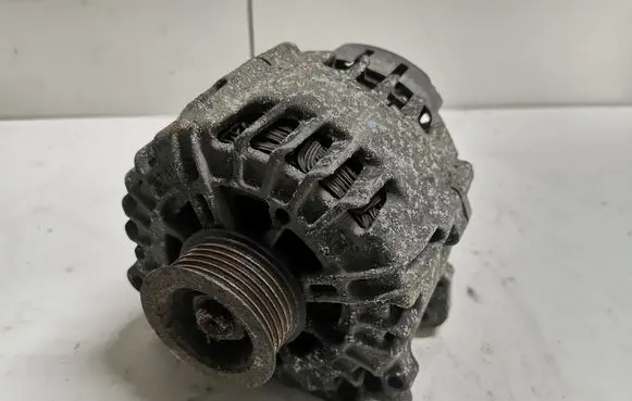 Audi A5 8T 8F Generator/alternator 059903016J