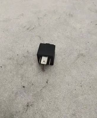 Opel Insignia A Other relay 69231 13245094