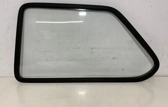 Volkswagen Golf I Rear side window