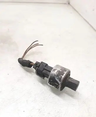 Opel Vectra B Air conditioning (A/C) pressure sensor 90506752 280447