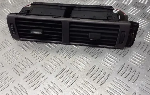 Audi A6 S6 C5 4B Dashboard side air vent grill/cover trim 4B1820951
