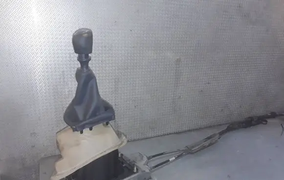 Renault Espace IV Gear shifter/selector 7701718587