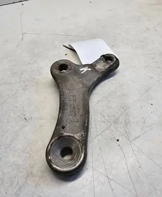 BMW 5 E60 E61 Sway bar bush bracket, front 67585271