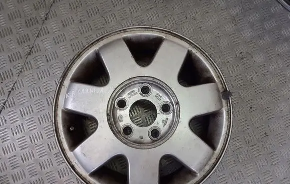 KIA Carnival R15 alloy rim 