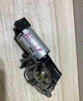 Renault Arkana Seat adjustment motor 1196707X 10136 11102021