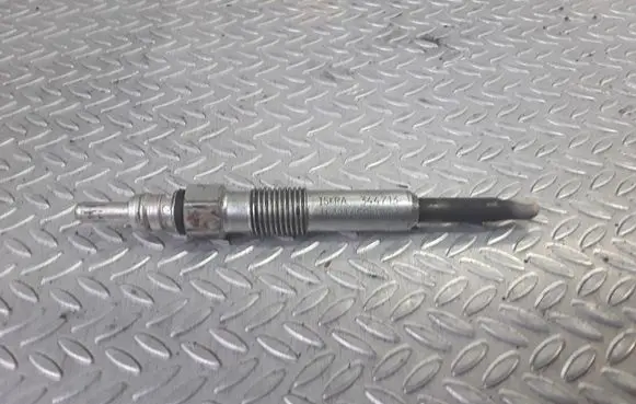 Audi A4 S4 B6 8E 8H Glow plug 11721659