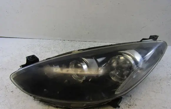 Mazda 2 Headlight/headlamp DR6151040