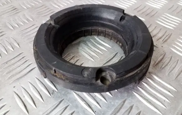BMW 5 F10 F11 Front coil spring rubber mount 6798834