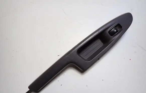 KIA Rio Quarter vent window switch 82721-1G040GR