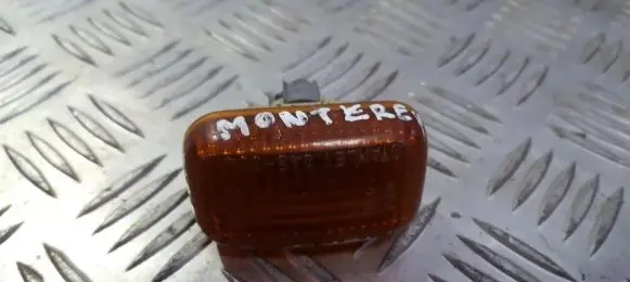 Opel Monterey Front fender indicator light