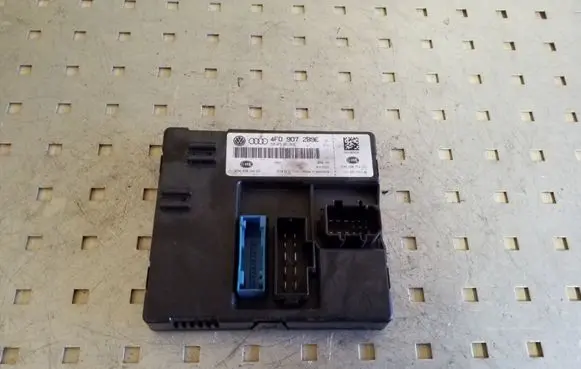 Audi A6 S6 C6 4F Comfort/convenience module 4F0907289E