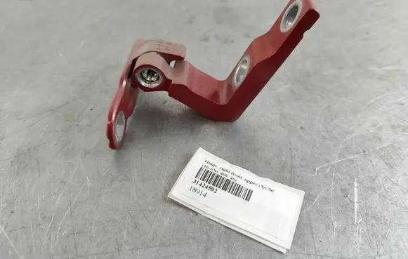 Volvo C40 Front door upper hinge 31424592