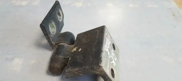 Peugeot 406 Rear door lower hinge