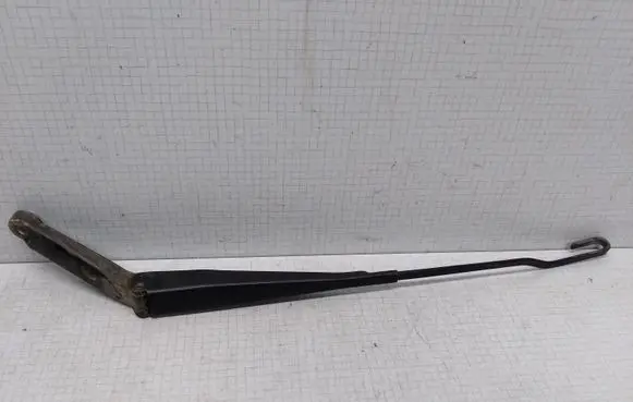 Ford Mondeo Mk III Front wiper blade arm 1S711756AB
