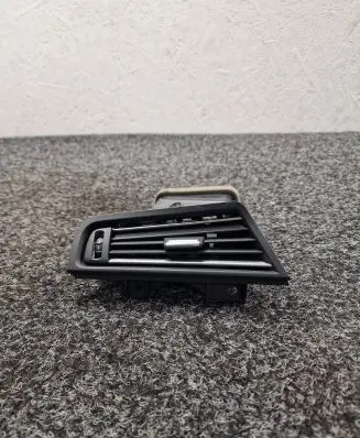 BMW M5 Dashboard side air vent grill/cover trim 9166893