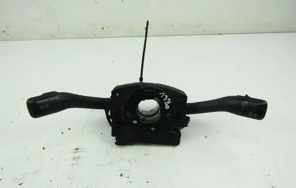 Seat Alhambra (Mk1) Wiper turn signal indicator stalk/switch 