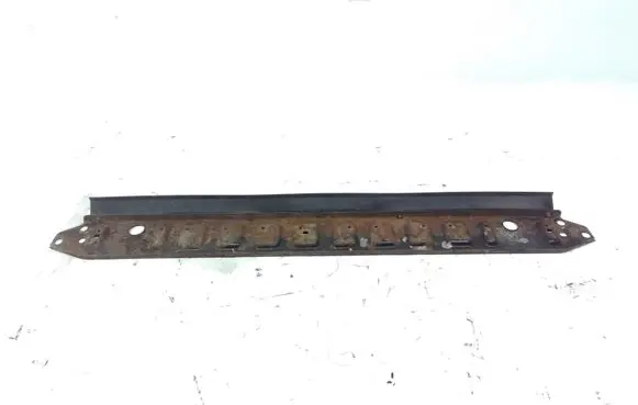 Volvo XC70 Bottom radiator support slam panel 31202751