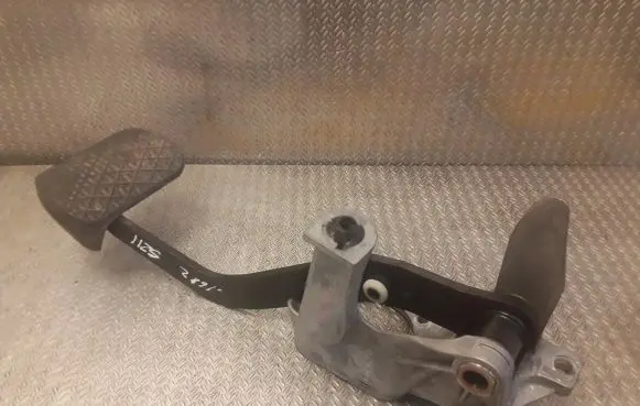 Mercedes-Benz E W211 Brake pedal 2112941001 A2112941001