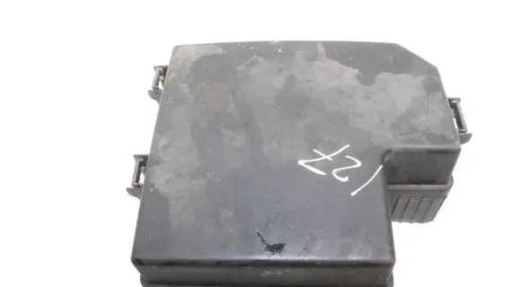 KIA Sorento Fuse box cover 919412P031