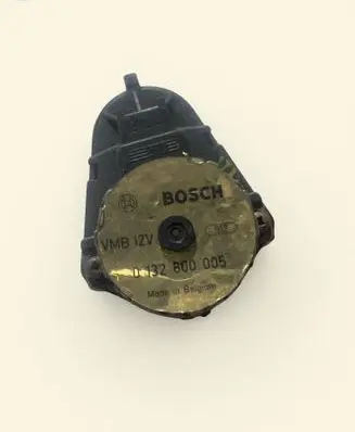 BMW 5 E34 Air flap motor/actuator 0132800005