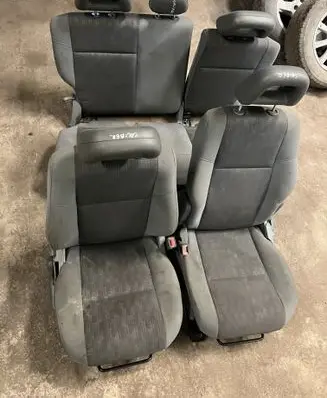 Seat set