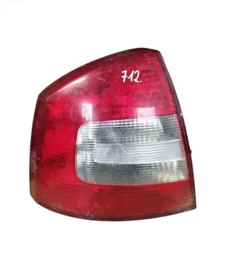 Skoda Octavia Mk2 (1Z) Rear/tail lights 08-665-1918L-B