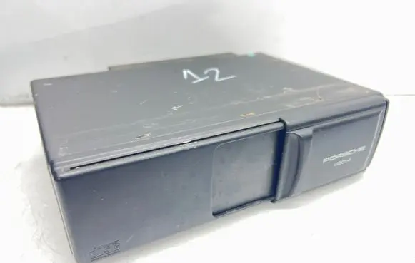 Porsche Cayenne (9PA) CD/DVD changer 99664514002