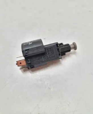 Opel Vectra C Brake pedal sensor switch 09132299 09175185 09175172