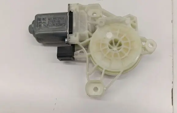 Audi Q4 Sportback e-tron Front door window regulator motor 4K0959811A